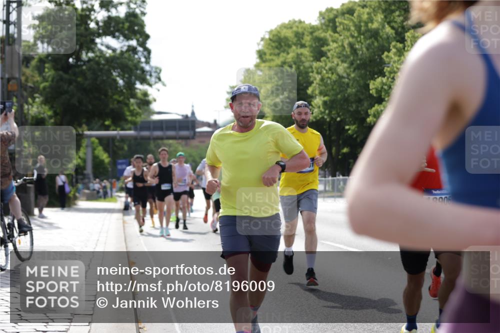 29.06.2025 - hella hamburg halbmarathon Jannik Wohlers http://msf.ph/oto/8196009 29.06.2025 09:46:36 Lombardsbrücke 1053, 1396, 1411, 1577, 2563, 3005, 5193, 5660, 7080, 7466, 7622, 7867, 8323, 9519, 10477, 11055, 11898, 12204, 12899, 13148, 13199, 13493, 13494, 13729, 13771, 13991, 14069, 14385, 14448, 14841, 14899, 15390, 16417, 16425, 16881, 17014, 17137, 17329, 17877, 18026, 18357, 18600, 18731, 18824, 18906, 18986 meine-sportfotos.de