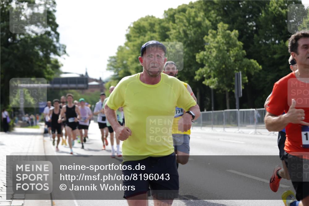 29.06.2025 - hella hamburg halbmarathon Jannik Wohlers http://msf.ph/oto/8196043 29.06.2025 09:46:36 Lombardsbrücke 1053, 1396, 1411, 1577, 2563, 3005, 5193, 5660, 7080, 7466, 7622, 7867, 8323, 9519, 10477, 11055, 11898, 12204, 12899, 13148, 13199, 13493, 13494, 13729, 13771, 13991, 14069, 14385, 14448, 14841, 14899, 15390, 16417, 16425, 16881, 17014, 17137, 17329, 17877, 18026, 18357, 18600, 18731, 18824, 18906, 18986 meine-sportfotos.de