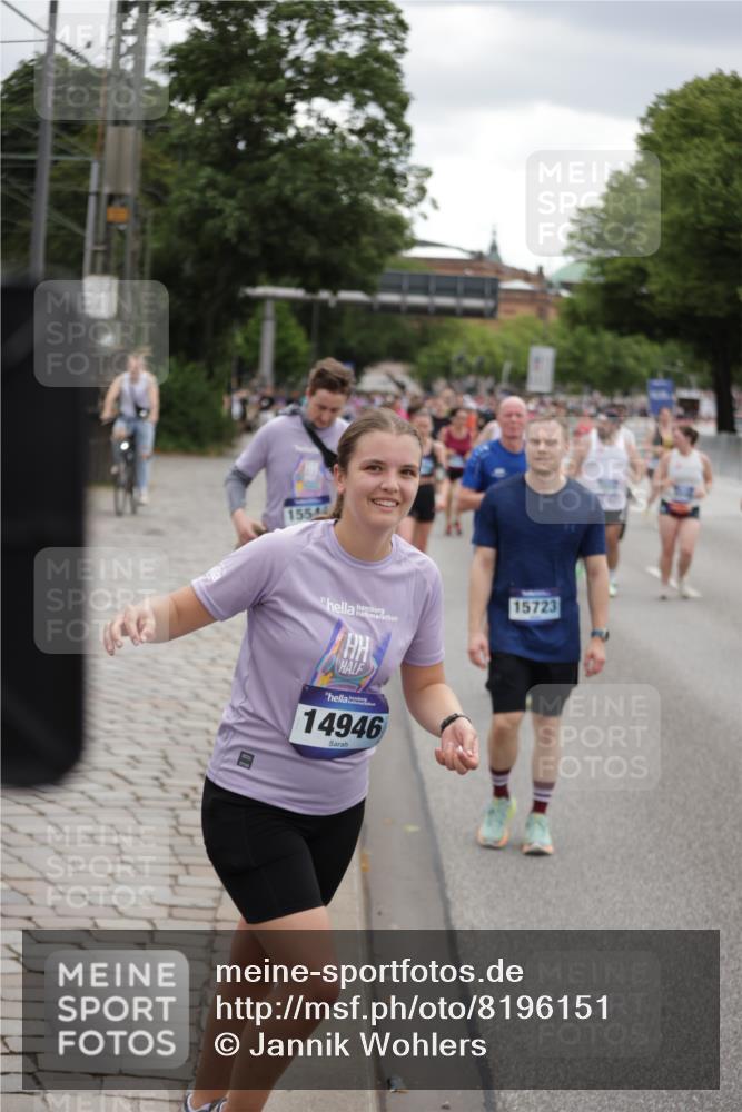 29.06.2025 - hella hamburg halbmarathon Jannik Wohlers http://msf.ph/oto/8196151 29.06.2025 11:14:20 Lombardsbrücke 1666, 2150, 2875, 3269, 3495, 3659, 3872, 3887, 3888, 4701, 4702, 5109, 5576, 5737, 5918, 5968, 6046, 6264, 6268, 6372, 6461, 6659, 6738, 7819, 8345, 8404, 8782, 9118, 10015, 10231, 10233, 10501, 10947, 10949, 11257, 11902, 12971, 13295, 13338, 13396, 13955, 14120, 14455, 14716, 14763, 14943, 15167, 16462, 16463, 18770, 19136 meine-sportfotos.de