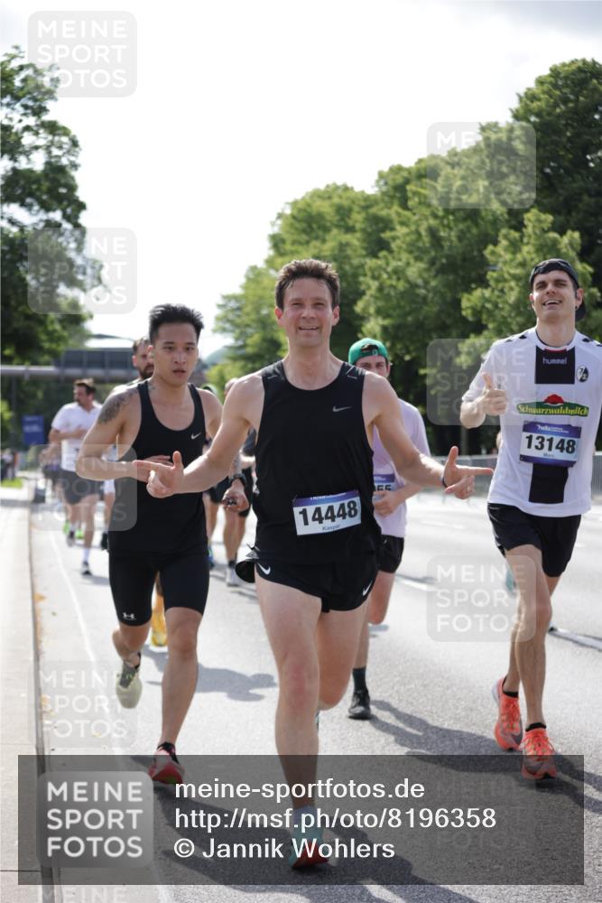 29.06.2025 - hella hamburg halbmarathon Jannik Wohlers http://msf.ph/oto/8196358 29.06.2025 09:46:40 Lombardsbrücke 1053, 1396, 1411, 1577, 2563, 3005, 3790, 3935, 5193, 5660, 6032, 6305, 7080, 7622, 7831, 7867, 8323, 9376, 9519, 10771, 11055, 11370, 11898, 12204, 13148, 13729, 13771, 13991, 14069, 14385, 14388, 14448, 14841, 14899, 14975, 15390, 16417, 16425, 16881, 17014, 17329, 17877, 18357, 18455, 18731, 18906, 18986 meine-sportfotos.de