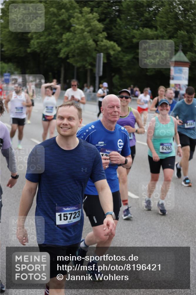 29.06.2025 - hella hamburg halbmarathon Jannik Wohlers http://msf.ph/oto/8196421 29.06.2025 11:14:23 Lombardsbrücke 1492, 1493, 2150, 2875, 3269, 3495, 3659, 3872, 3887, 3888, 5109, 5576, 5737, 5918, 5968, 6046, 6264, 6268, 6372, 6461, 6659, 7819, 8345, 8404, 8782, 9118, 10015, 10231, 10233, 10947, 10949, 11257, 12971, 13295, 13396, 14120, 14455, 14716, 14763, 14943, 15167, 16462, 16463, 18770, 19136 meine-sportfotos.de