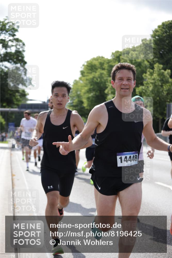 29.06.2025 - hella hamburg halbmarathon Jannik Wohlers http://msf.ph/oto/8196425 29.06.2025 09:46:41 Lombardsbrücke 1053, 1396, 1411, 1577, 2563, 2836, 3005, 3790, 3935, 5193, 5660, 6032, 6305, 7080, 7831, 7867, 8323, 9376, 9519, 10771, 11055, 11370, 11898, 12204, 13148, 13729, 13771, 13991, 14069, 14385, 14388, 14448, 14841, 14899, 14975, 15390, 16177, 16417, 16425, 16881, 17014, 17329, 17877, 18357, 18455, 18731, 18906, 18986 meine-sportfotos.de