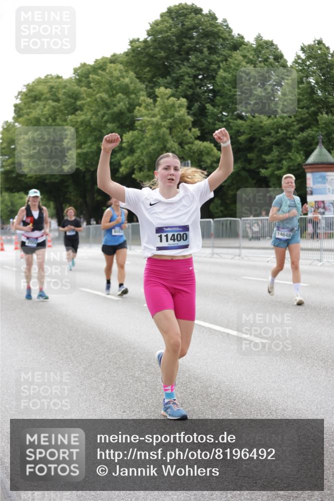 29.06.2025 - hella hamburg halbmarathon Jannik Wohlers http://msf.ph/oto/8196492 29.06.2025 10:24:41 Lombardsbrücke 1740, 2000, 3920, 3961, 3963, 4008, 4010, 5814, 7778, 8083, 8962, 9573, 11400, 11921, 14086, 14649, 15153, 15679, 15942, 17185, 17954, 18194, 18198 meine-sportfotos.de