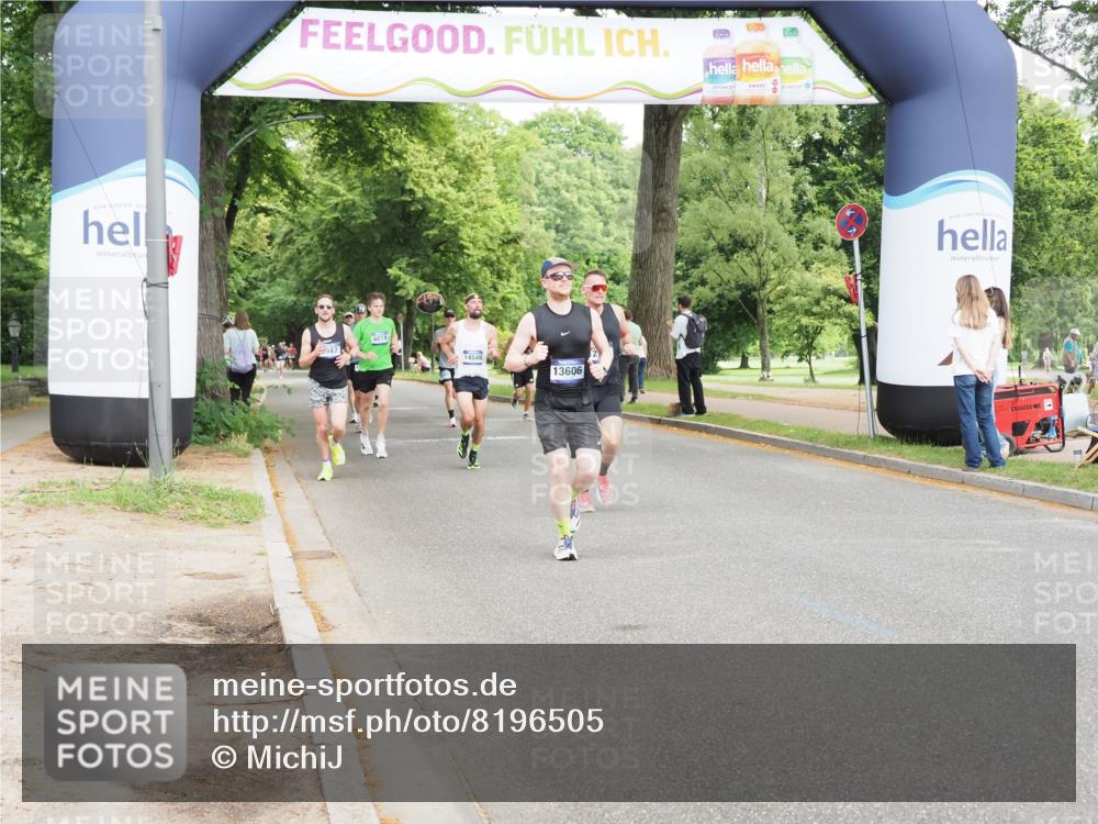 29.06.2025 - hella hamburg halbmarathon MichiJ http://msf.ph/oto/8196505 29.06.2025 10:20:49 Zwischen KM18-KM19 12232, 15835, 18102, 19118 meine-sportfotos.de