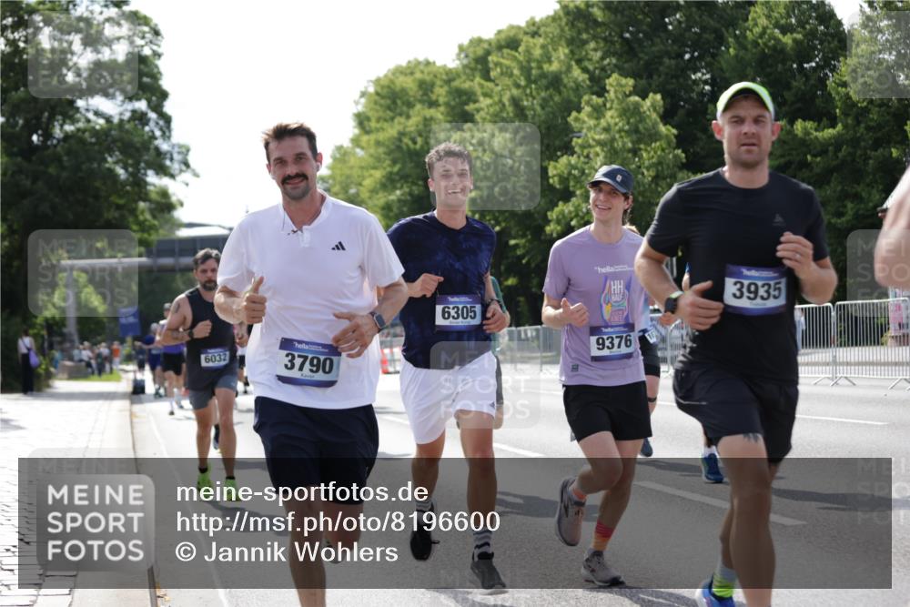 29.06.2025 - hella hamburg halbmarathon Jannik Wohlers http://msf.ph/oto/8196600 29.06.2025 09:46:44 Lombardsbrücke 1053, 1396, 1407, 1411, 1577, 1959, 2563, 2836, 3005, 3790, 3935, 4740, 5193, 6032, 6305, 7080, 7831, 8323, 9376, 9508, 9519, 10771, 11055, 11370, 11898, 12204, 13148, 13771, 13972, 13991, 14069, 14385, 14388, 14448, 14841, 14975, 15348, 15390, 16177, 16417, 16425, 16881, 17014, 17329, 17877, 18455, 18731, 18906, 18986 meine-sportfotos.de