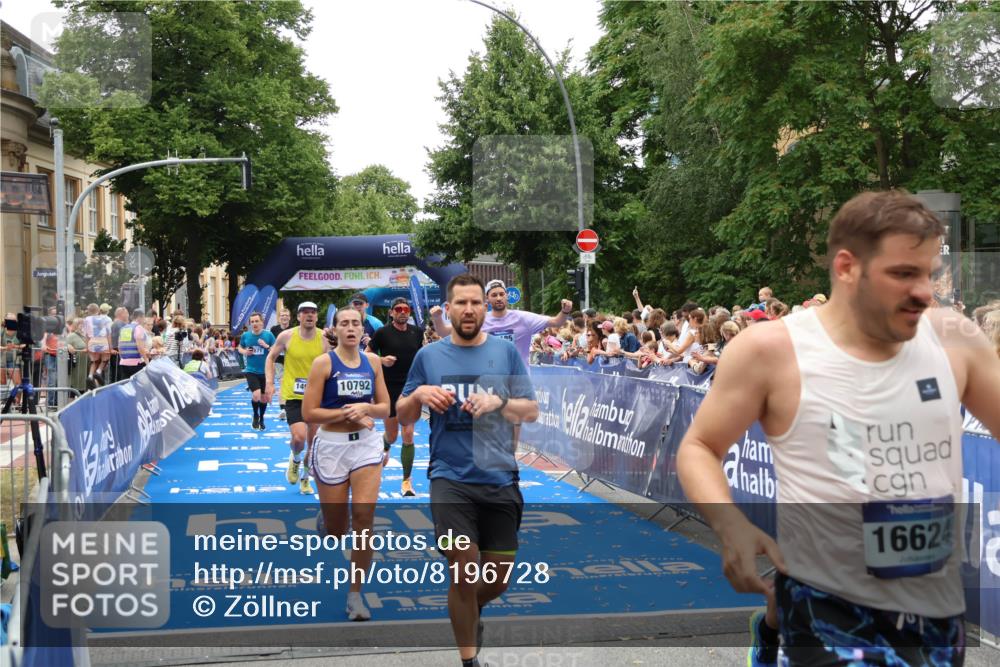 29.06.2025 - hella hamburg halbmarathon Zöllner http://msf.ph/oto/8196728 29.06.2025 10:46:00 Ziel 2189, 3477, 4277, 6532, 8269, 8577, 8871, 10792, 11821, 12084, 14462, 14911, 15149, 17008, 18185, 19116 meine-sportfotos.de