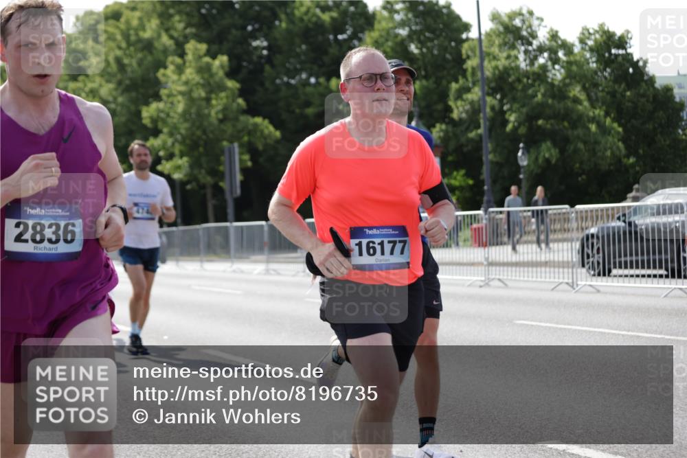 29.06.2025 - hella hamburg halbmarathon Jannik Wohlers http://msf.ph/oto/8196735 29.06.2025 09:46:47 Lombardsbrücke 1396, 1407, 1411, 1910, 1959, 2563, 2774, 2836, 3005, 3790, 3935, 4740, 5193, 6032, 6305, 6473, 6915, 7831, 7972, 8366, 9376, 9508, 9519, 10771, 11055, 11370, 12204, 13148, 13771, 13972, 13991, 14069, 14385, 14388, 14448, 14841, 14975, 15348, 15390, 16177, 16425, 16698, 17014, 17877, 18455, 18731, 18906, 18986 meine-sportfotos.de