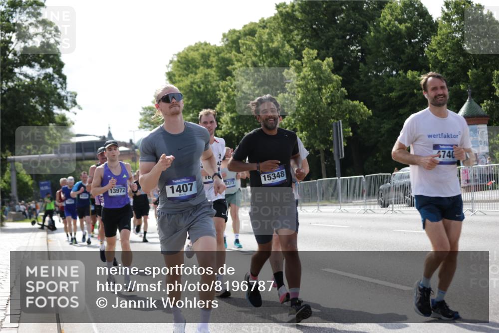 29.06.2025 - hella hamburg halbmarathon Jannik Wohlers http://msf.ph/oto/8196787 29.06.2025 09:46:49 Lombardsbrücke 1002, 1396, 1407, 1910, 1959, 2121, 2228, 2563, 2774, 2836, 3005, 3790, 3935, 4246, 4740, 6032, 6305, 6473, 6915, 7831, 7972, 8366, 9376, 9508, 9519, 10771, 11055, 11370, 12204, 13148, 13771, 13972, 13991, 14069, 14388, 14448, 14975, 15348, 15390, 15500, 16075, 16177, 16425, 16698, 17014, 17877, 18455, 18731, 18906, 19059 meine-sportfotos.de
