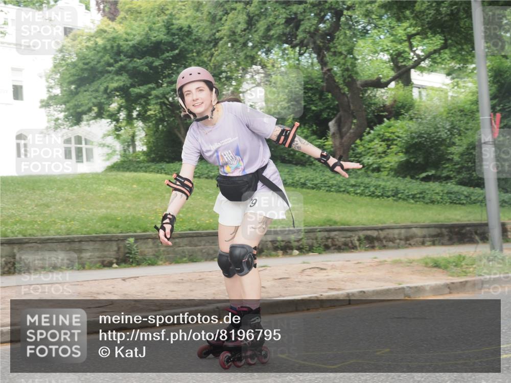 29.06.2025 - hella hamburg halbmarathon KatJ http://msf.ph/oto/8196795 29.06.2025 09:28:17 Zwischen KM18-KM19  meine-sportfotos.de