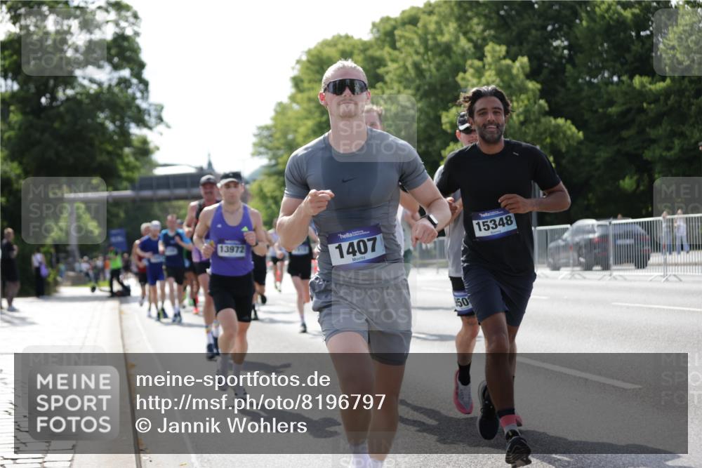 29.06.2025 - hella hamburg halbmarathon Jannik Wohlers http://msf.ph/oto/8196797 29.06.2025 09:46:49 Lombardsbrücke 1002, 1396, 1407, 1910, 1959, 2121, 2228, 2563, 2774, 2836, 3005, 3790, 3935, 4246, 4740, 6032, 6305, 6473, 6915, 7831, 7972, 8366, 9376, 9508, 9519, 10771, 11055, 11370, 12204, 13148, 13771, 13972, 13991, 14069, 14388, 14448, 14975, 15348, 15390, 15500, 16075, 16177, 16425, 16698, 17014, 17877, 18455, 18731, 18906, 19059 meine-sportfotos.de