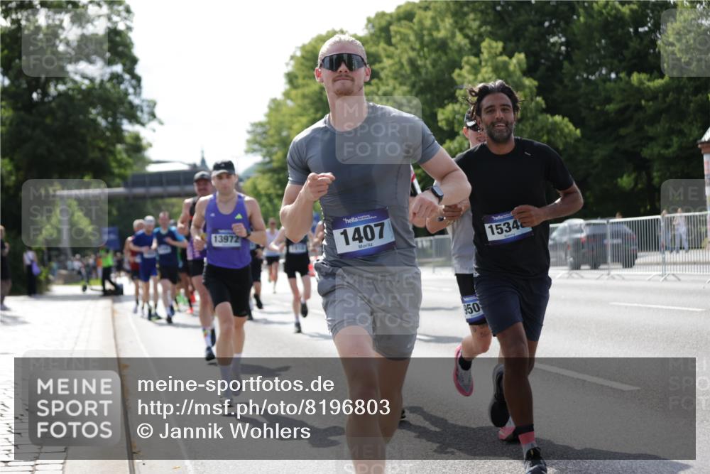 29.06.2025 - hella hamburg halbmarathon Jannik Wohlers http://msf.ph/oto/8196803 29.06.2025 09:46:49 Lombardsbrücke 1002, 1396, 1407, 1910, 1959, 2121, 2228, 2563, 2774, 2836, 3005, 3790, 3935, 4246, 4740, 6032, 6305, 6473, 6915, 7831, 7972, 8366, 9376, 9508, 9519, 10771, 11055, 11370, 12204, 13148, 13771, 13972, 13991, 14069, 14388, 14448, 14975, 15348, 15390, 15500, 16075, 16177, 16425, 16698, 17014, 17877, 18455, 18731, 18906, 19059 meine-sportfotos.de