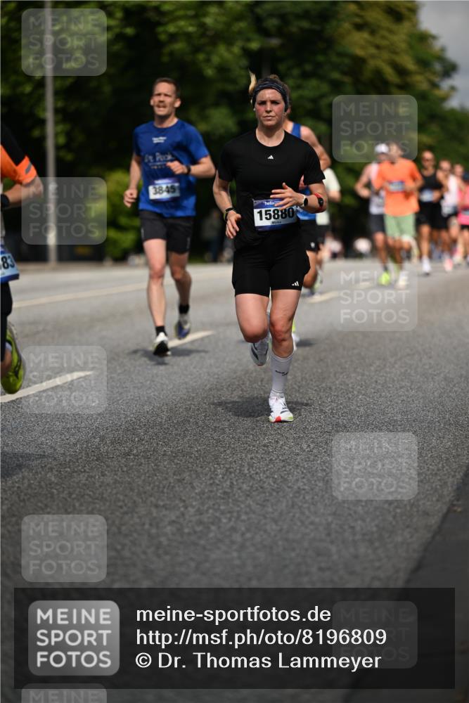 29.06.2025 - hella hamburg halbmarathon Dr. Thomas Lammeyer http://msf.ph/oto/8196809 29.06.2025 09:47:55 Kennedybrücke 1065, 2021, 2879, 3075, 3201, 3845, 3968, 4678, 5367, 7349, 8473, 8731, 10156, 10848 meine-sportfotos.de