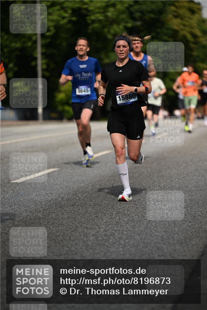 29.06.2025 - hella hamburg halbmarathon Dr. Thomas Lammeyer http://msf.ph/oto/8196873 29.06.2025 09:47:55 Kennedybrücke 1065, 2021, 2879, 3075, 3201, 3845, 3968, 4678, 5367, 7349, 8473, 8731, 10156, 10848 meine-sportfotos.de