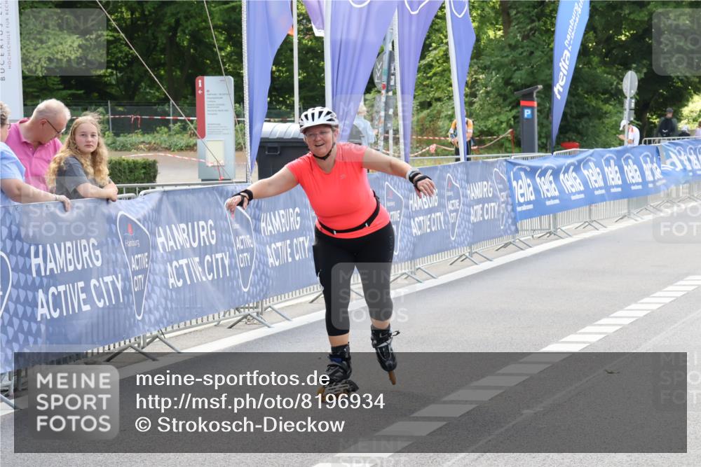 29.06.2025 - hella hamburg halbmarathon Strokosch-Dieckow http://msf.ph/oto/8196934 29.06.2025 09:42:21 Ziel 20222 meine-sportfotos.de