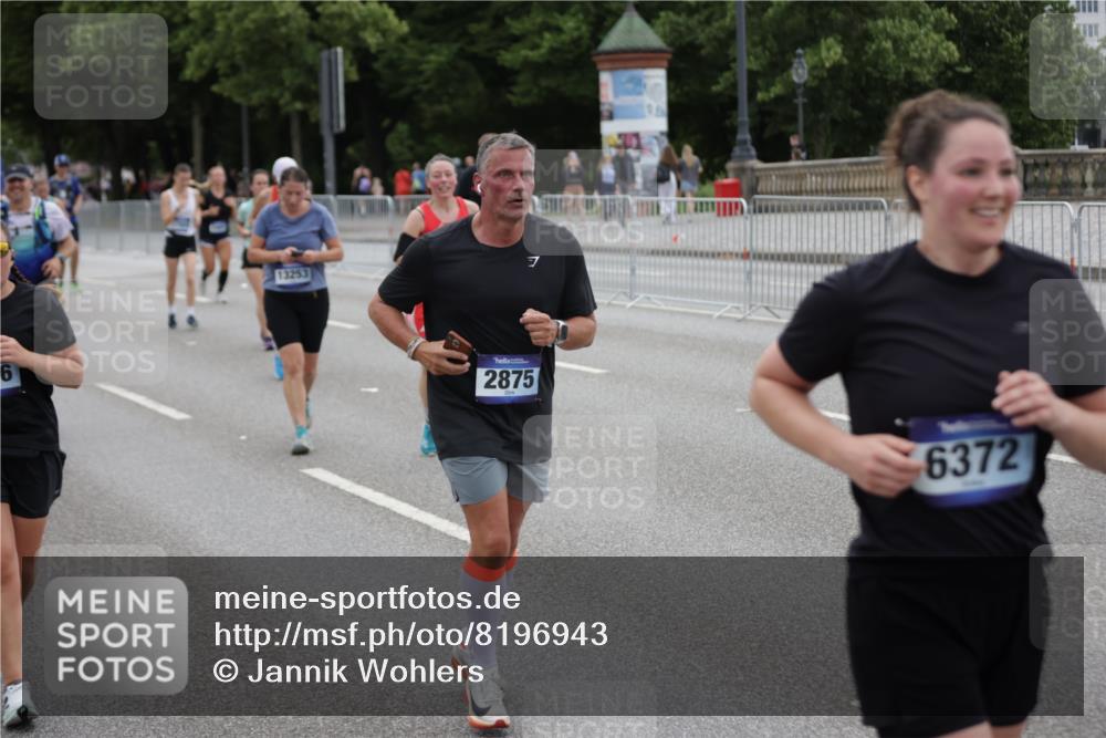 29.06.2025 - hella hamburg halbmarathon Jannik Wohlers http://msf.ph/oto/8196943 29.06.2025 11:14:33 Lombardsbrücke 1146, 1492, 1493, 1860, 2503, 2875, 4656, 5576, 6264, 6268, 6372, 6383, 6469, 6534, 7718, 7819, 8193, 8404, 8782, 9528, 10265, 11257, 11685, 12110, 13253, 14120, 15474, 16026, 16462, 16463, 17430, 17920, 17925, 18468, 18472, 18473, 18595, 18770, 19136 meine-sportfotos.de