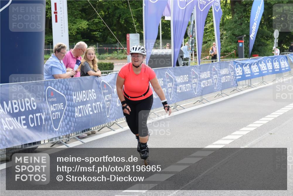 29.06.2025 - hella hamburg halbmarathon Strokosch-Dieckow http://msf.ph/oto/8196965 29.06.2025 09:42:22 Ziel 20222 meine-sportfotos.de
