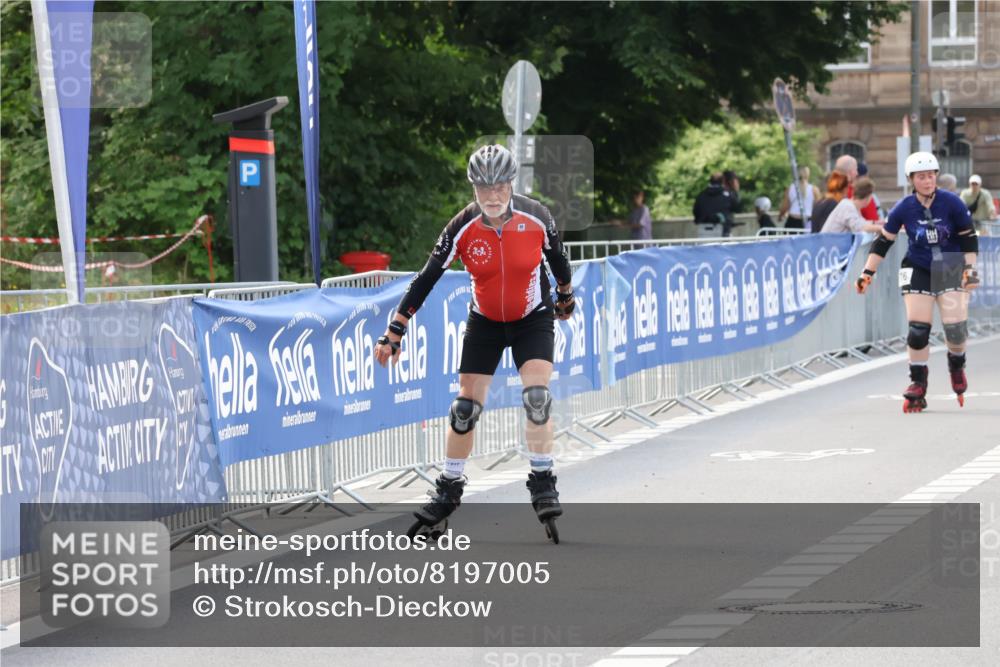 29.06.2025 - hella hamburg halbmarathon Strokosch-Dieckow http://msf.ph/oto/8197005 29.06.2025 09:42:54 Ziel 20076 meine-sportfotos.de
