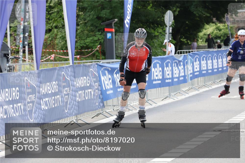 29.06.2025 - hella hamburg halbmarathon Strokosch-Dieckow http://msf.ph/oto/8197020 29.06.2025 09:42:56 Ziel 20076 meine-sportfotos.de