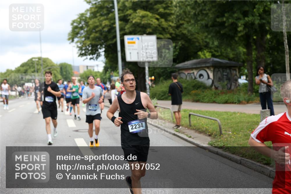 29.06.2025 - hella hamburg halbmarathon Yannick Fuchs http://msf.ph/oto/8197052 29.06.2025 10:44:25 20KM 1119, 1216, 1321, 1399, 1507, 1630, 2020, 2234, 2788, 3296, 3852, 3947, 4127, 4247, 4346, 4933, 5894, 6662, 6795, 7176, 8153, 8313, 8572, 8576, 8657, 8689, 8704, 8899, 9031, 9303, 10371, 10480, 10750, 11356, 11455, 11607, 12235, 12527, 12624, 12733, 13282, 13463, 13609, 13758, 13812, 14257, 14562, 15803, 15950, 16000, 16242, 16716, 16732, 16806, 16887, 17247, 17282, 17319, 18066, 18228, 18229, 18370, 18451, 18499, 18657, 18658, 18811, 18884 meine-sportfotos.de