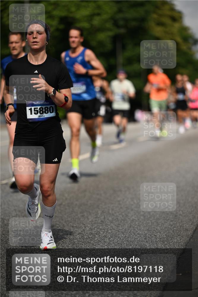 29.06.2025 - hella hamburg halbmarathon Dr. Thomas Lammeyer http://msf.ph/oto/8197118 29.06.2025 09:47:56 Kennedybrücke 1065, 2021, 2879, 3075, 3201, 3845, 3968, 4678, 5367, 7349, 8473, 8731, 10156, 10848 meine-sportfotos.de