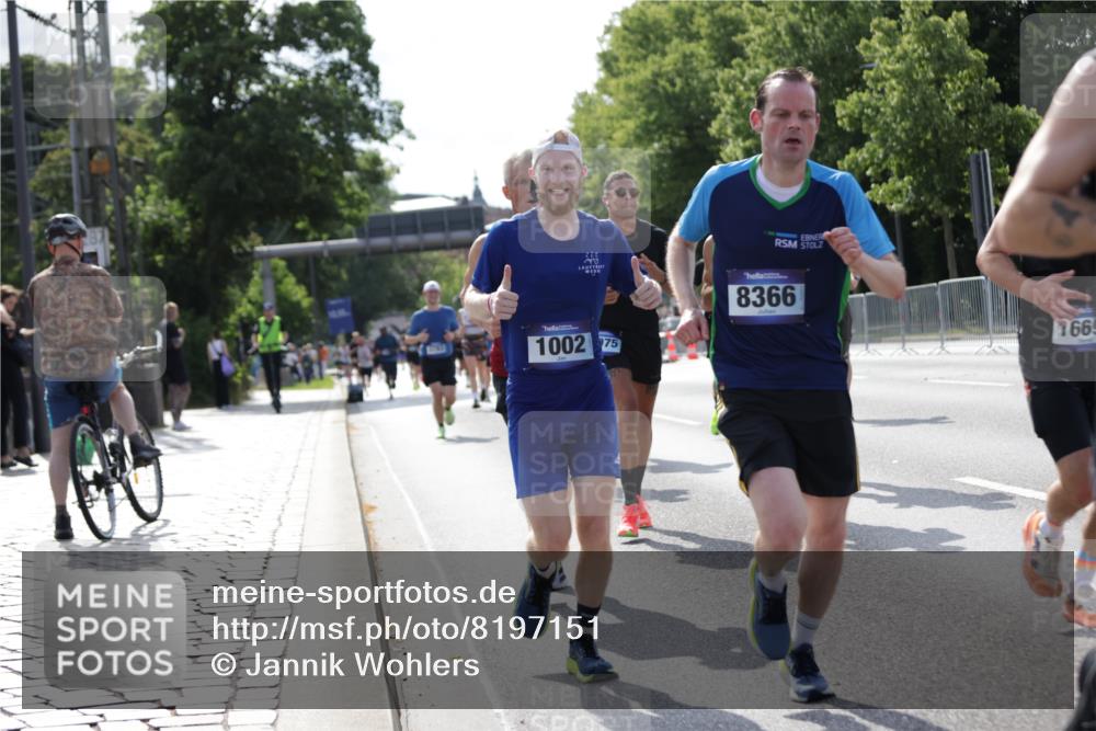 29.06.2025 - hella hamburg halbmarathon Jannik Wohlers http://msf.ph/oto/8197151 29.06.2025 09:46:54 Lombardsbrücke 1002, 1407, 1910, 1959, 2121, 2228, 2563, 2774, 2836, 3783, 3790, 3935, 4246, 4740, 5961, 6032, 6305, 6473, 6915, 7831, 7972, 8366, 9171, 9376, 9508, 9519, 10771, 11055, 11370, 11806, 12137, 12204, 13148, 13972, 13991, 14388, 14448, 14975, 15348, 15500, 15939, 16075, 16177, 16425, 16698, 17877, 18455, 19059 meine-sportfotos.de