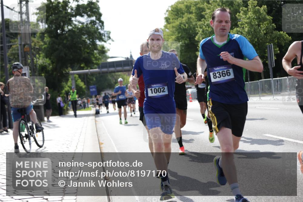 29.06.2025 - hella hamburg halbmarathon Jannik Wohlers http://msf.ph/oto/8197170 29.06.2025 09:46:54 Lombardsbrücke 1002, 1407, 1910, 1959, 2121, 2228, 2563, 2774, 2836, 3783, 3790, 3935, 4246, 4740, 5961, 6032, 6305, 6473, 6915, 7831, 7972, 8366, 9171, 9376, 9508, 9519, 10771, 11055, 11370, 11806, 12137, 12204, 13148, 13972, 13991, 14388, 14448, 14975, 15348, 15500, 15939, 16075, 16177, 16425, 16698, 17877, 18455, 19059 meine-sportfotos.de