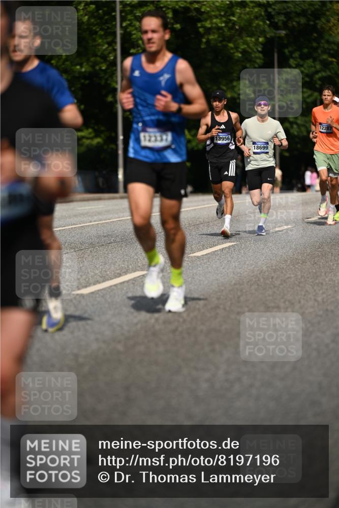 29.06.2025 - hella hamburg halbmarathon Dr. Thomas Lammeyer http://msf.ph/oto/8197196 29.06.2025 09:47:57 Kennedybrücke 1065, 2021, 2879, 3075, 3201, 3845, 3968, 4678, 5367, 7349, 8473, 8731, 10156, 10848 meine-sportfotos.de
