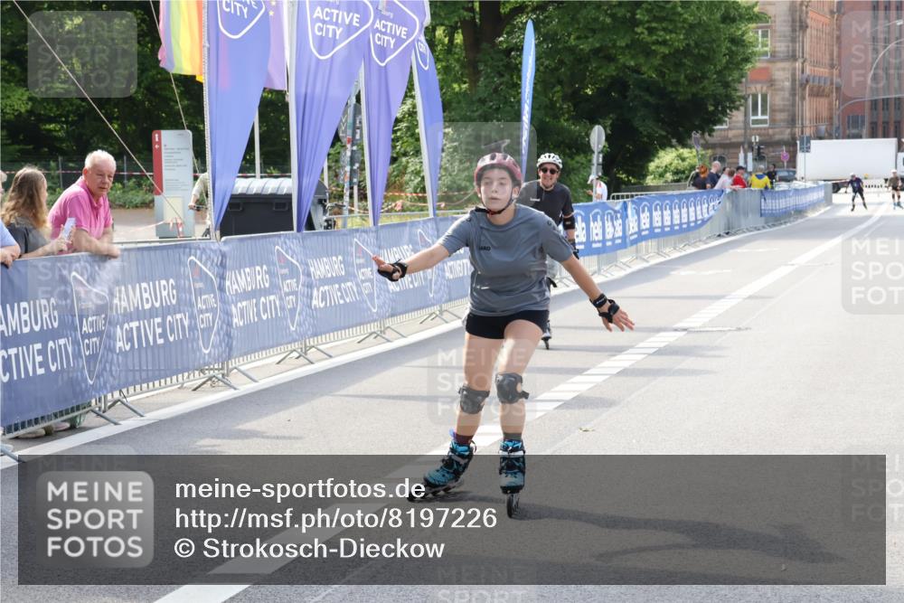 29.06.2025 - hella hamburg halbmarathon Strokosch-Dieckow http://msf.ph/oto/8197226 29.06.2025 09:43:19 Ziel 20257 meine-sportfotos.de