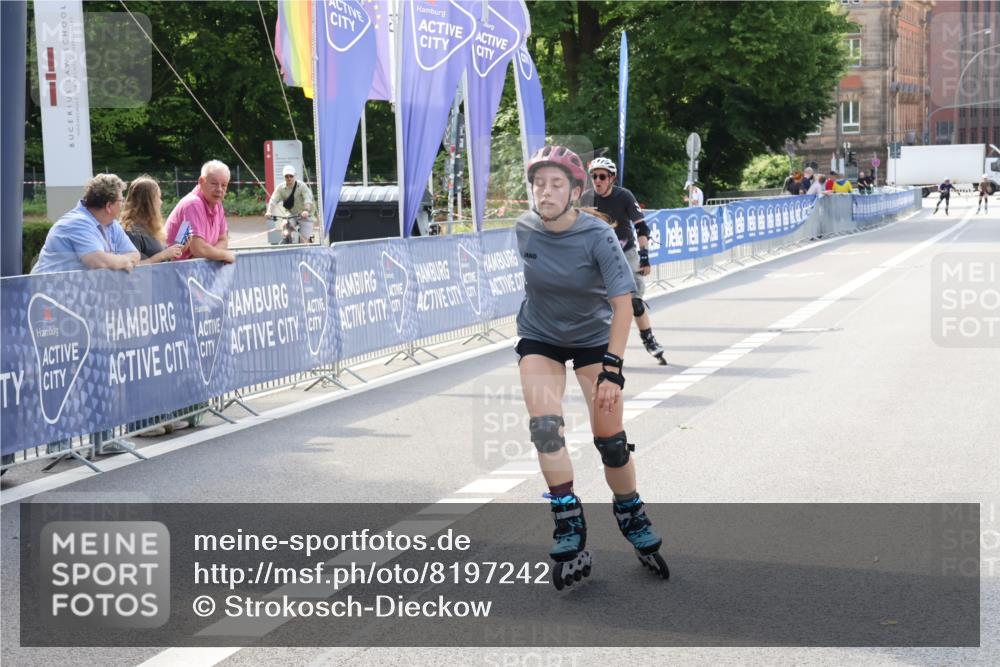 29.06.2025 - hella hamburg halbmarathon Strokosch-Dieckow http://msf.ph/oto/8197242 29.06.2025 09:43:19 Ziel 20257 meine-sportfotos.de