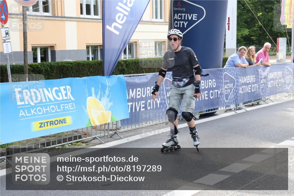 29.06.2025 - hella hamburg halbmarathon Strokosch-Dieckow http://msf.ph/oto/8197289 29.06.2025 09:43:22 Ziel 20257 meine-sportfotos.de