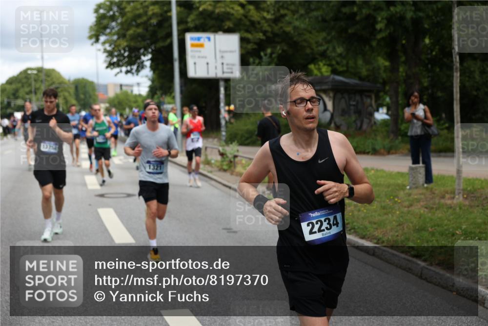 29.06.2025 - hella hamburg halbmarathon Yannick Fuchs http://msf.ph/oto/8197370 29.06.2025 10:44:25 20KM 1119, 1216, 1321, 1399, 1507, 1630, 2020, 2234, 2788, 3296, 3852, 3947, 4127, 4247, 4346, 4933, 5894, 6662, 6795, 7176, 8153, 8313, 8572, 8576, 8657, 8689, 8704, 8899, 9031, 9303, 10371, 10480, 10750, 11356, 11455, 11607, 12235, 12527, 12624, 12733, 13282, 13463, 13609, 13758, 13812, 14257, 14562, 15803, 15950, 16000, 16242, 16716, 16732, 16806, 16887, 17247, 17282, 17319, 18066, 18228, 18229, 18370, 18451, 18499, 18657, 18658, 18811, 18884 meine-sportfotos.de