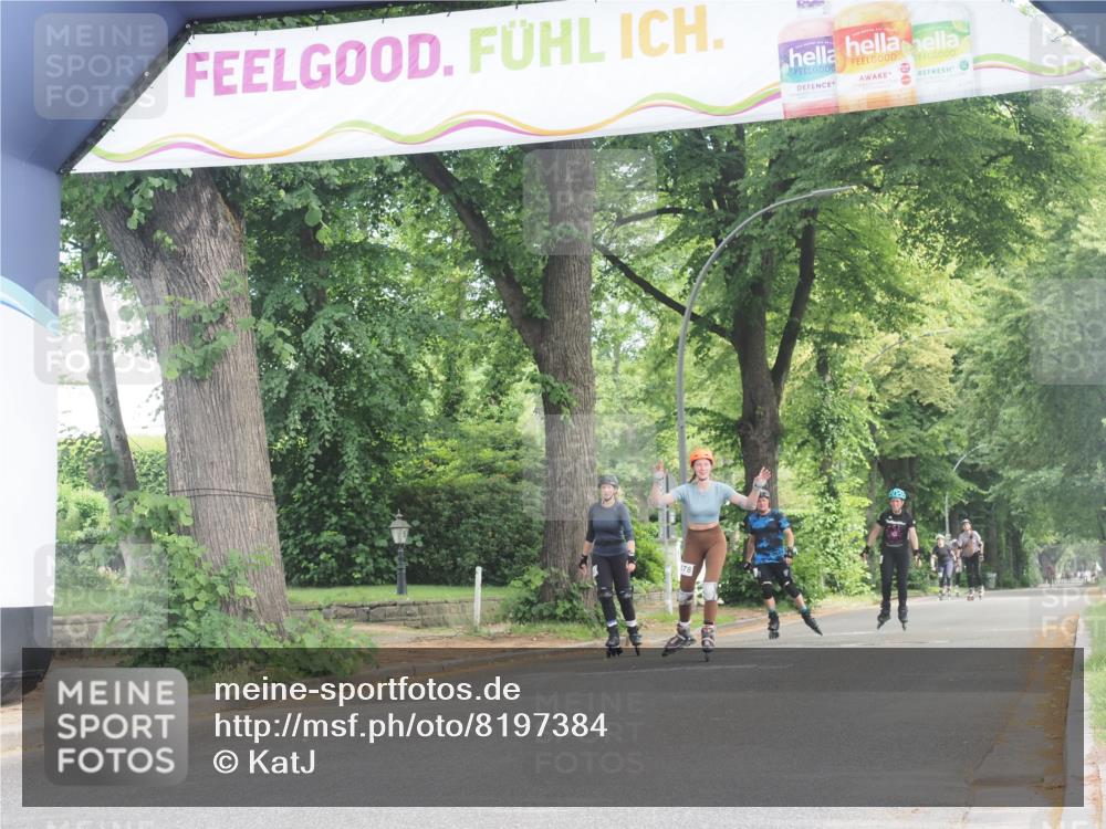 29.06.2025 - hella hamburg halbmarathon KatJ http://msf.ph/oto/8197384 29.06.2025 09:29:37 Zwischen KM18-KM19  meine-sportfotos.de
