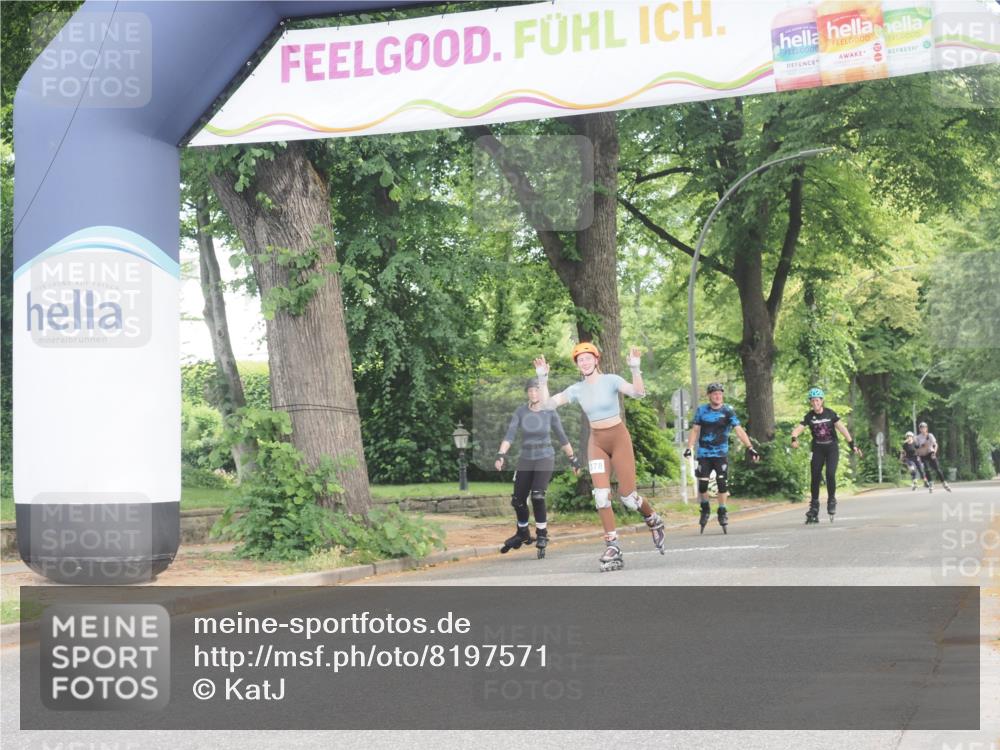 29.06.2025 - hella hamburg halbmarathon KatJ http://msf.ph/oto/8197571 29.06.2025 09:29:38 Zwischen KM18-KM19  meine-sportfotos.de