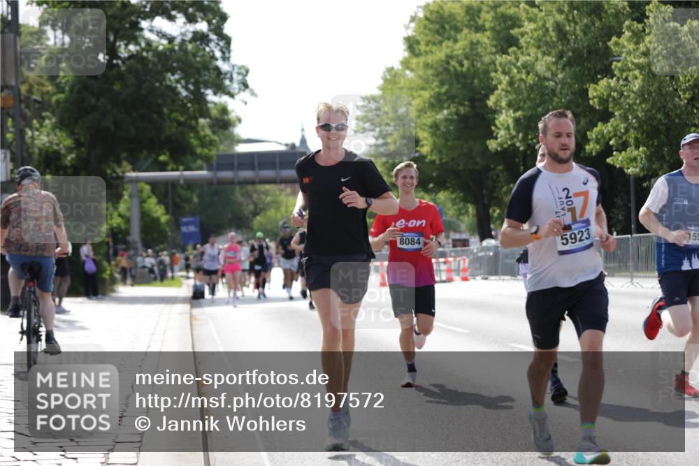 29.06.2025 - hella hamburg halbmarathon Jannik Wohlers http://msf.ph/oto/8197572 29.06.2025 09:47:11 Lombardsbrücke 1217, 2404, 2851, 3783, 5923, 5961, 8084, 8395, 9171, 11019, 11559, 11806, 12137, 12704, 12751, 13029, 13419, 14459, 15939, 16123, 17154, 18419, 18689 meine-sportfotos.de
