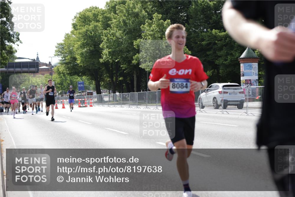 29.06.2025 - hella hamburg halbmarathon Jannik Wohlers http://msf.ph/oto/8197638 29.06.2025 09:47:13 Lombardsbrücke 1217, 2404, 2851, 5923, 8084, 8395, 9171, 10968, 11019, 11559, 12704, 12751, 13029, 13419, 14459, 16123, 17154, 18419, 18689 meine-sportfotos.de