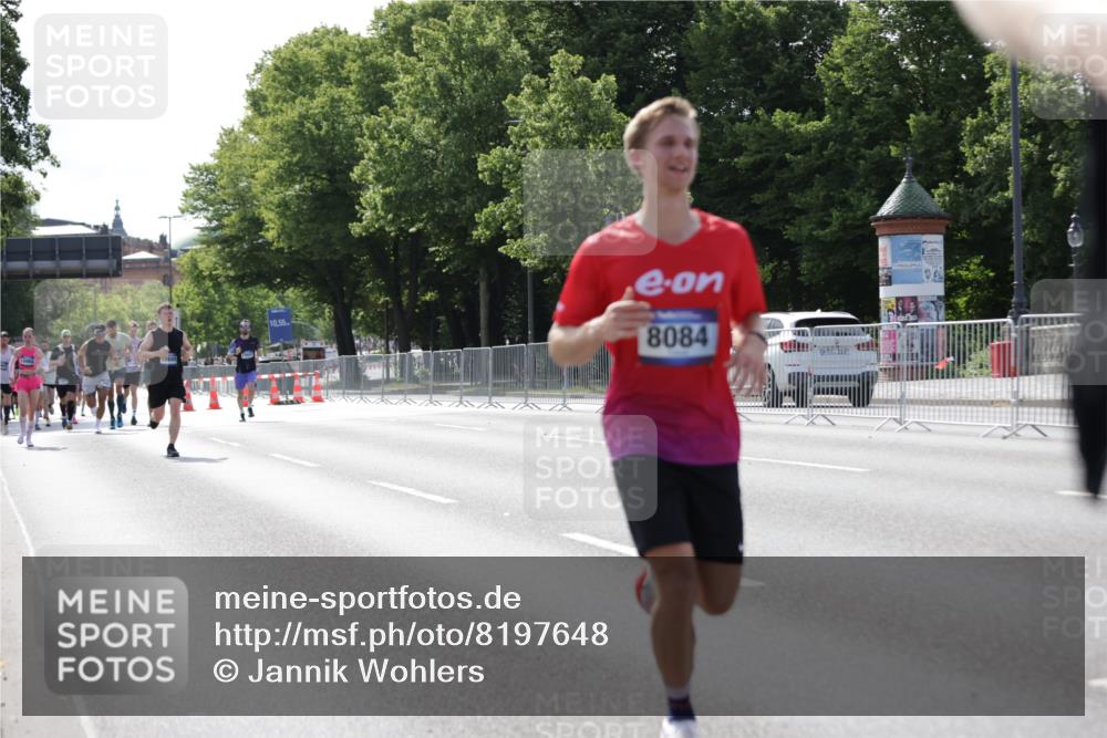 29.06.2025 - hella hamburg halbmarathon Jannik Wohlers http://msf.ph/oto/8197648 29.06.2025 09:47:13 Lombardsbrücke 1217, 2404, 2851, 5923, 8084, 8395, 9171, 10968, 11019, 11559, 12704, 12751, 13029, 13419, 14459, 16123, 17154, 18419, 18689 meine-sportfotos.de