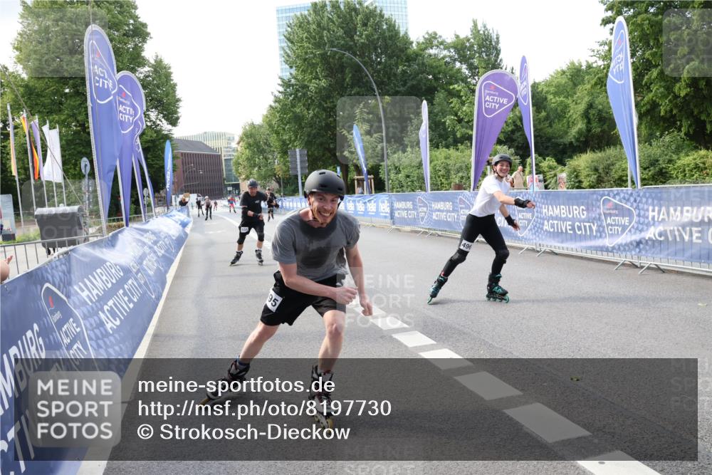 29.06.2025 - hella hamburg halbmarathon Strokosch-Dieckow http://msf.ph/oto/8197730 29.06.2025 09:44:19 Ziel 20495, 20496, 20535 meine-sportfotos.de