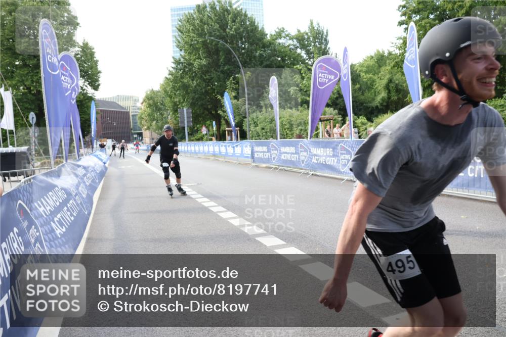 29.06.2025 - hella hamburg halbmarathon Strokosch-Dieckow http://msf.ph/oto/8197741 29.06.2025 09:44:19 Ziel 20495, 20496, 20535 meine-sportfotos.de