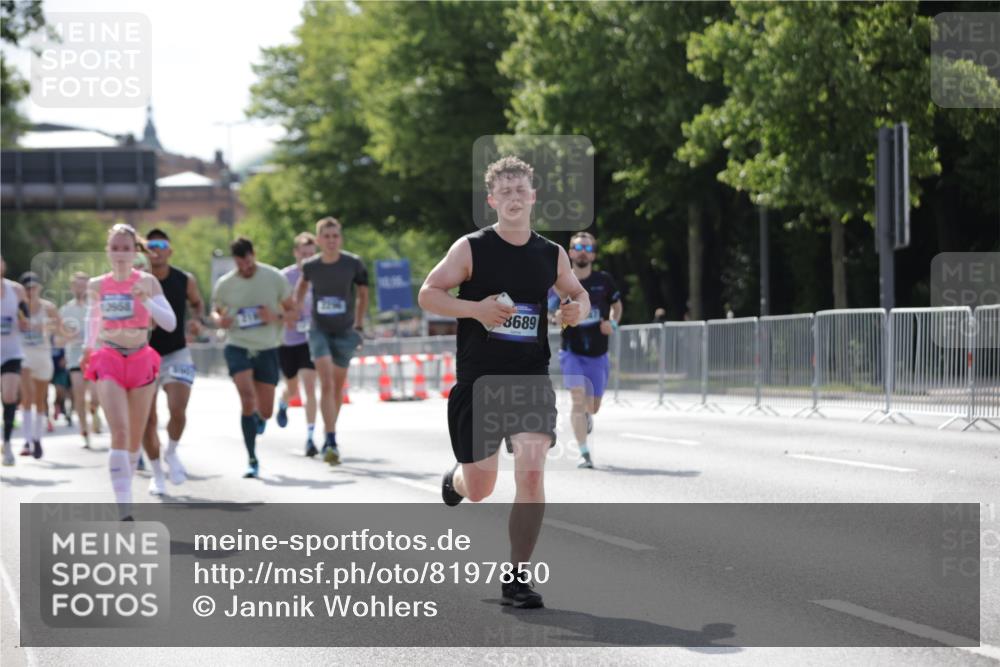 29.06.2025 - hella hamburg halbmarathon Jannik Wohlers http://msf.ph/oto/8197850 29.06.2025 09:47:16 Lombardsbrücke 1217, 2196, 2296, 2404, 2851, 5923, 8084, 8395, 8901, 10968, 11019, 11559, 12462, 12704, 12751, 13029, 13419, 13514, 14459, 14601, 16123, 16964, 17154, 18419, 18687, 18689 meine-sportfotos.de
