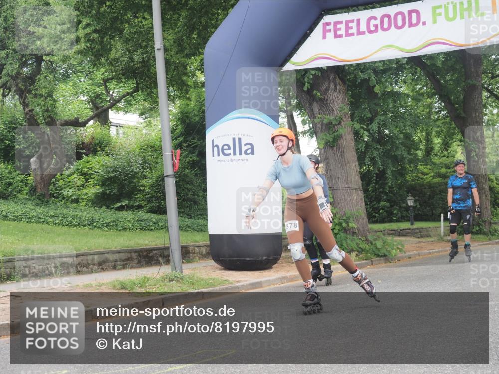 29.06.2025 - hella hamburg halbmarathon KatJ http://msf.ph/oto/8197995 29.06.2025 09:29:39 Zwischen KM18-KM19  meine-sportfotos.de