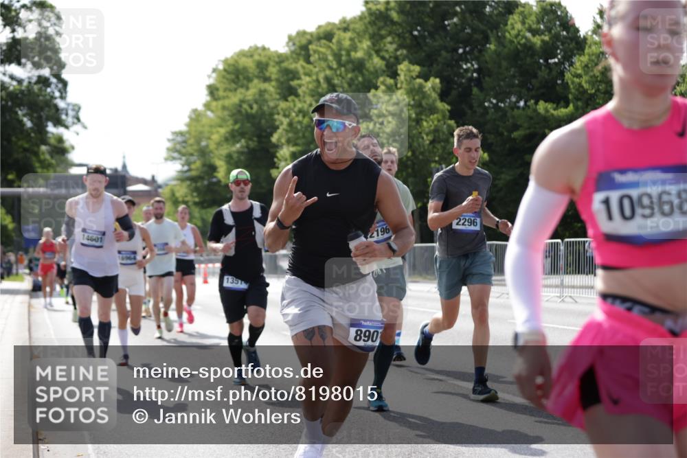 29.06.2025 - hella hamburg halbmarathon Jannik Wohlers http://msf.ph/oto/8198015 29.06.2025 09:47:21 Lombardsbrücke 1164, 1217, 2196, 2296, 2404, 2851, 5092, 5923, 8084, 8395, 8901, 10968, 11019, 11559, 12462, 12751, 13029, 13419, 13514, 13798, 14601, 14952, 15965, 16123, 16964, 17154, 17306, 18159, 18216, 18419, 18687, 18689 meine-sportfotos.de