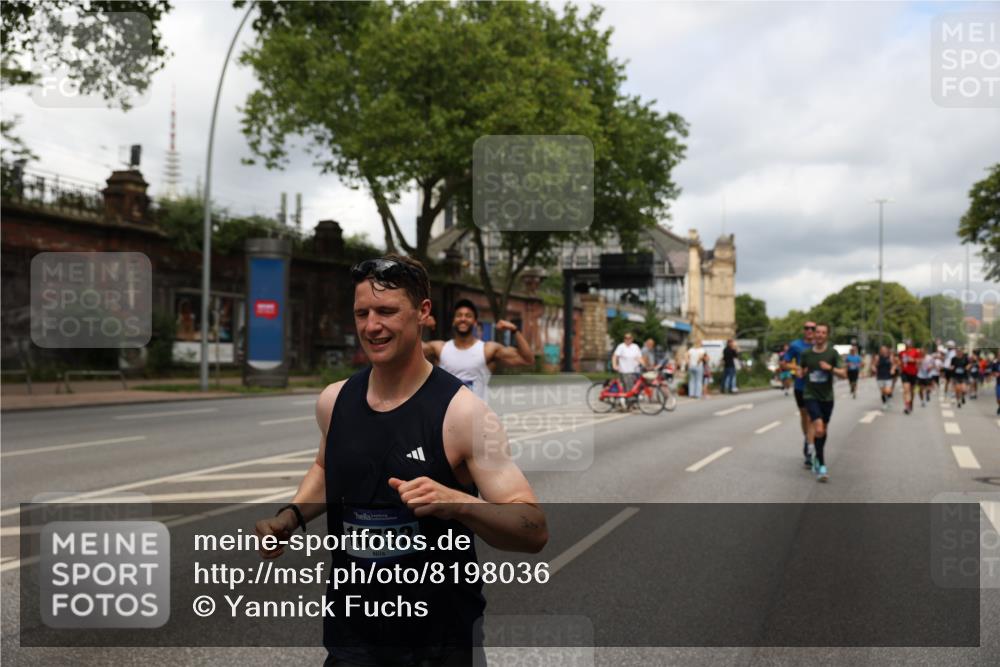 29.06.2025 - hella hamburg halbmarathon Yannick Fuchs http://msf.ph/oto/8198036 29.06.2025 10:44:30 20KM 1119, 1321, 1399, 1507, 1630, 2020, 2234, 3296, 3852, 3947, 4127, 4346, 5115, 5894, 6662, 6712, 6795, 7176, 7583, 7930, 7932, 8153, 8313, 8572, 8657, 8704, 9303, 10371, 10750, 11356, 11455, 11607, 12235, 12527, 12624, 13008, 13282, 13609, 13758, 13812, 13875, 14034, 14257, 15803, 15950, 16000, 16242, 16716, 16732, 16806, 17179, 17247, 17319, 17384, 18066, 18228, 18229, 18370, 18499, 18657, 18658, 18811, 18884 meine-sportfotos.de
