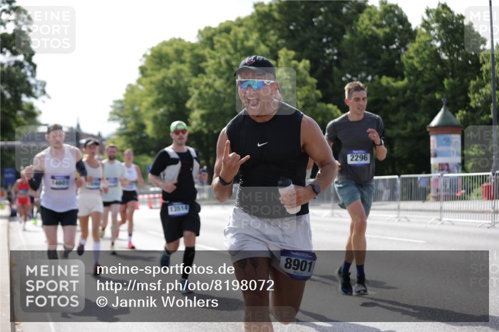 29.06.2025 - hella hamburg halbmarathon Jannik Wohlers http://msf.ph/oto/8198072 29.06.2025 09:47:21 Lombardsbrücke 1164, 1217, 2196, 2296, 2404, 2851, 5092, 5923, 8084, 8395, 8901, 10968, 11019, 11559, 12462, 12751, 13029, 13419, 13514, 13798, 14601, 14952, 15965, 16123, 16964, 17154, 17306, 18159, 18216, 18419, 18687, 18689 meine-sportfotos.de