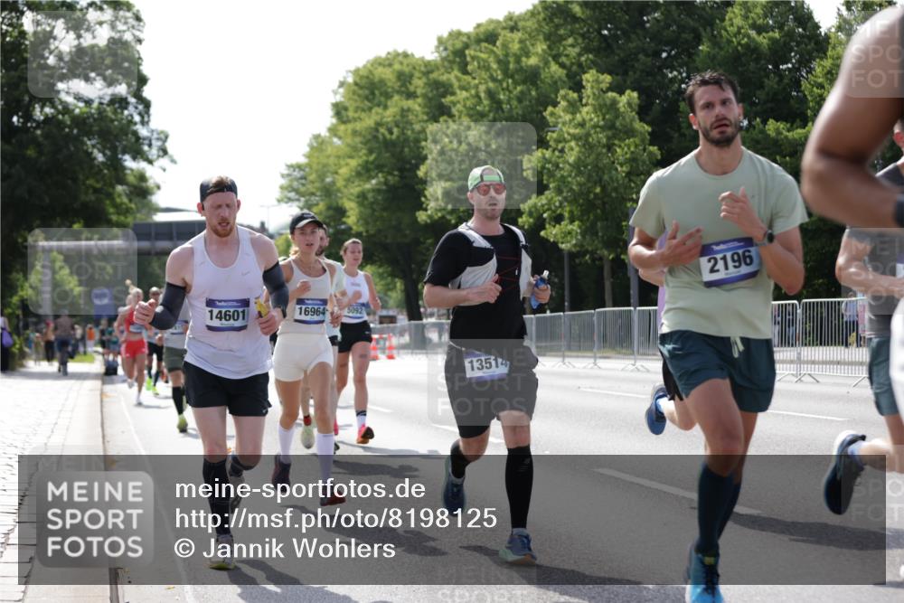 29.06.2025 - hella hamburg halbmarathon Jannik Wohlers http://msf.ph/oto/8198125 29.06.2025 09:47:22 Lombardsbrücke 1164, 1217, 2196, 2296, 2404, 2851, 5092, 5923, 8084, 8395, 8901, 9944, 10968, 11019, 11559, 12462, 12751, 13419, 13514, 13798, 14601, 14952, 15965, 16123, 16964, 17154, 17306, 18159, 18216, 18419, 18687, 18689 meine-sportfotos.de