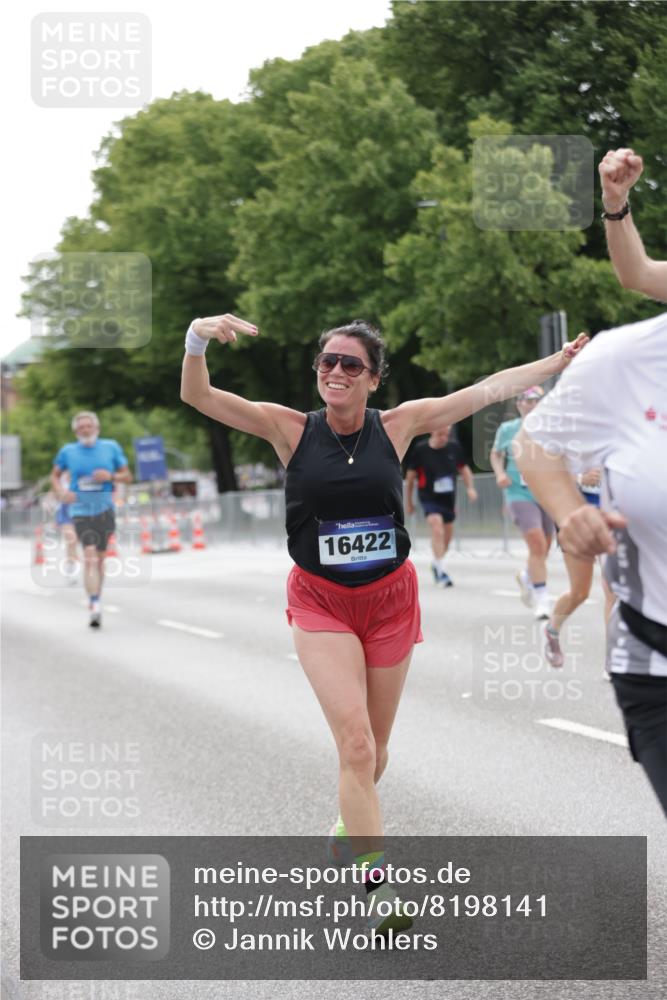 29.06.2025 - hella hamburg halbmarathon Jannik Wohlers http://msf.ph/oto/8198141 29.06.2025 10:24:56 Lombardsbrücke 1627, 2278, 3920, 3961, 3963, 5564, 5814, 6869, 8962, 9927, 11157, 11662, 11921, 13510, 13842, 14086, 15016, 15119, 15679, 16421, 16422 meine-sportfotos.de