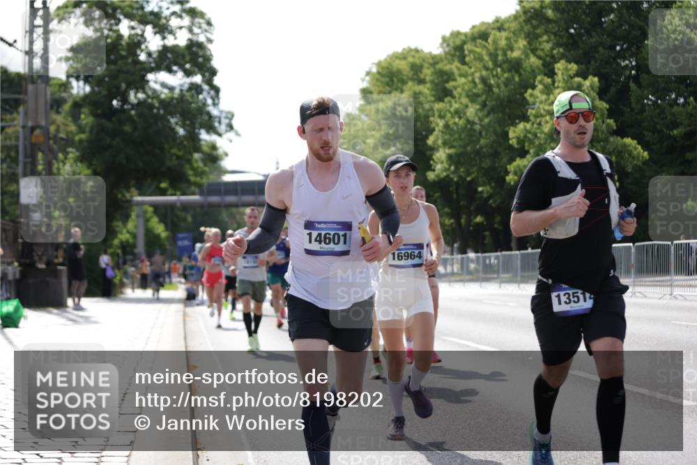 29.06.2025 - hella hamburg halbmarathon Jannik Wohlers http://msf.ph/oto/8198202 29.06.2025 09:47:22 Lombardsbrücke 1164, 1217, 2196, 2296, 2404, 2851, 5092, 5923, 8084, 8395, 8901, 9944, 10968, 11019, 11559, 12462, 12751, 13419, 13514, 13798, 14601, 14952, 15965, 16123, 16964, 17154, 17306, 18159, 18216, 18419, 18687, 18689 meine-sportfotos.de