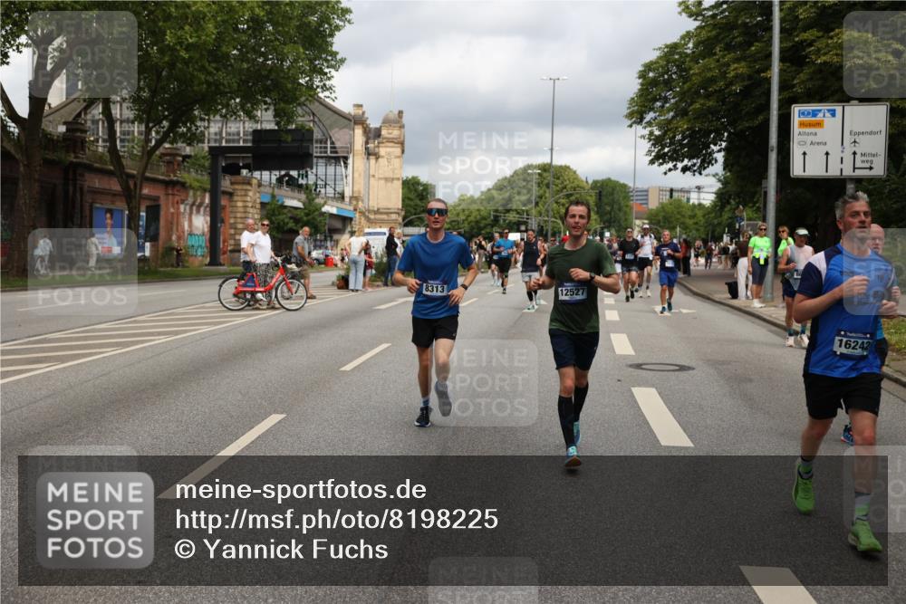 29.06.2025 - hella hamburg halbmarathon Yannick Fuchs http://msf.ph/oto/8198225 29.06.2025 10:44:32 20KM 1119, 1321, 1399, 1466, 1507, 1630, 1750, 1817, 2234, 3296, 3947, 4127, 4346, 5115, 5894, 6027, 6662, 6712, 6795, 7176, 7583, 7930, 7932, 8153, 8313, 8572, 8657, 8704, 10371, 10750, 11356, 11455, 11607, 12235, 12527, 12624, 13008, 13282, 13609, 13687, 13701, 13758, 13812, 13875, 14034, 14257, 15362, 15803, 15950, 16242, 16716, 16732, 16806, 17179, 17247, 17319, 17384, 18066, 18228, 18370, 18394, 18499, 18657, 18658, 18811, 18884 meine-sportfotos.de