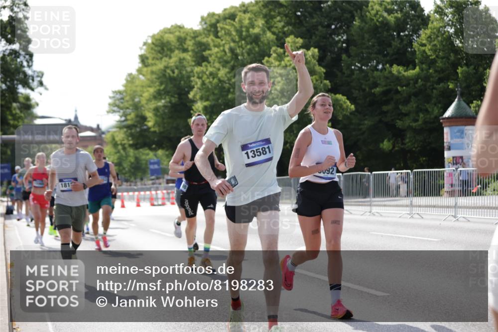 29.06.2025 - hella hamburg halbmarathon Jannik Wohlers http://msf.ph/oto/8198283 29.06.2025 09:47:24 Lombardsbrücke 1164, 2196, 2296, 5092, 5923, 8084, 8901, 9178, 9944, 10384, 10968, 11019, 11559, 12462, 12751, 12865, 13419, 13514, 13798, 14601, 14952, 15965, 16123, 16964, 17154, 17306, 18159, 18216, 18687, 18689 meine-sportfotos.de