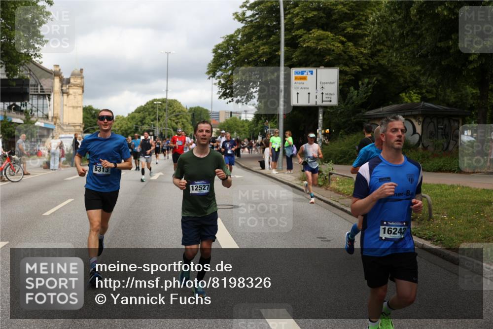 29.06.2025 - hella hamburg halbmarathon Yannick Fuchs http://msf.ph/oto/8198326 29.06.2025 10:44:32 20KM 1119, 1321, 1399, 1466, 1507, 1630, 1750, 1817, 2234, 3296, 3947, 4127, 4346, 5115, 5894, 6027, 6662, 6712, 6795, 7176, 7583, 7930, 7932, 8153, 8313, 8572, 8657, 8704, 10371, 10750, 11356, 11455, 11607, 12235, 12527, 12624, 13008, 13282, 13609, 13687, 13701, 13758, 13812, 13875, 14034, 14257, 15362, 15803, 15950, 16242, 16716, 16732, 16806, 17179, 17247, 17319, 17384, 18066, 18228, 18370, 18394, 18499, 18657, 18658, 18811, 18884 meine-sportfotos.de