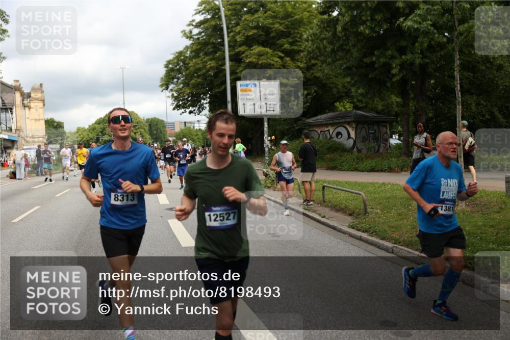 29.06.2025 - hella hamburg halbmarathon Yannick Fuchs http://msf.ph/oto/8198493 29.06.2025 10:44:33 20KM 1119, 1399, 1466, 1507, 1630, 1750, 1817, 3296, 3947, 4127, 4346, 5115, 5894, 6027, 6662, 6712, 6795, 7176, 7397, 7583, 7930, 7932, 8153, 8313, 8572, 8657, 8704, 10371, 10750, 11356, 11455, 11607, 12235, 12527, 12624, 13008, 13609, 13687, 13701, 13758, 13812, 13875, 14034, 14257, 14626, 15362, 15395, 15803, 15950, 16242, 16716, 16732, 16806, 17179, 17247, 17319, 17384, 18066, 18228, 18370, 18394, 18499, 18657, 18658, 18811, 18884 meine-sportfotos.de